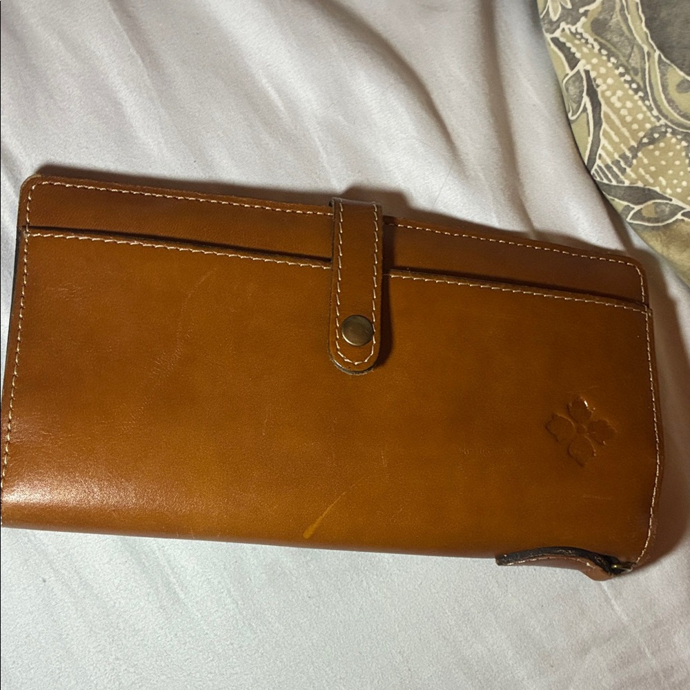 Patricia Nash Tan‎ Leather Wallet